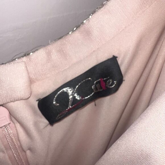 2 CUTE BY J MICHEAL'S pink lace maxi skirt - Picture 3 of 13